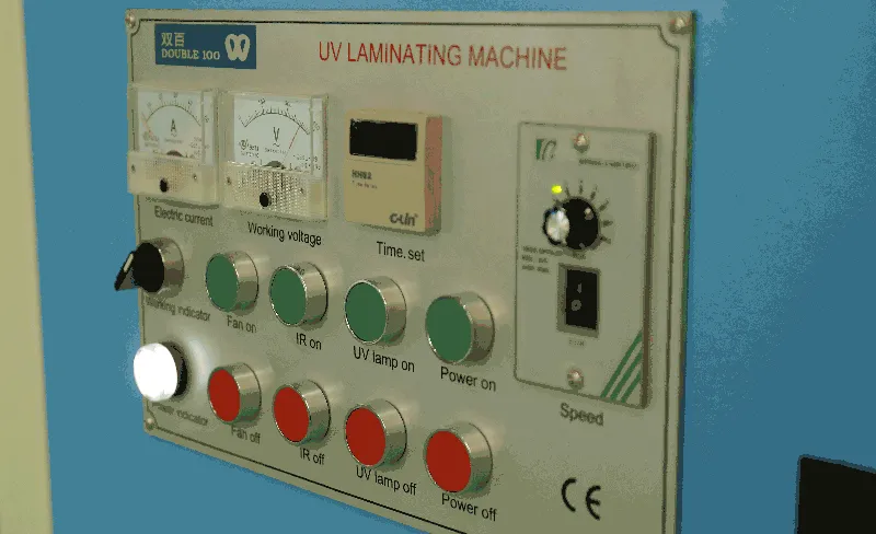 یووی رولر کوٹنگ مشین وسیع فارمیٹ