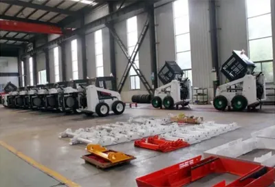 وہیل ٹریک شدہ سکڈ اسٹیئر لوڈر