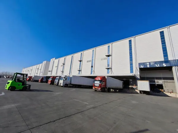 گودام اور لاجسٹکس