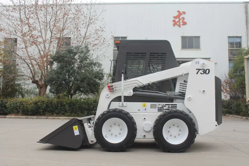 سکڈ سٹیئر لوڈر 730